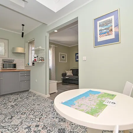 Apartment Dantes Zadar