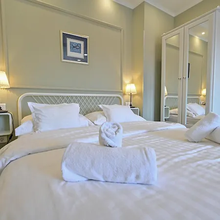 Dantes Apartment