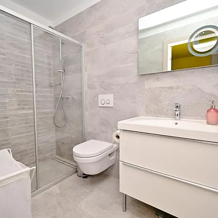 Apartment Dantes *